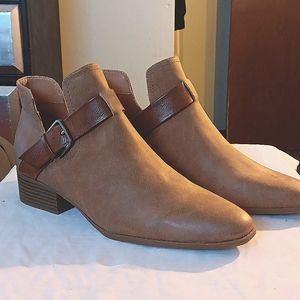 Wonderly Maeve Slip on Booties Size 11M